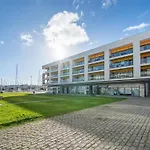Appartement Floor With Marina Views #1993
