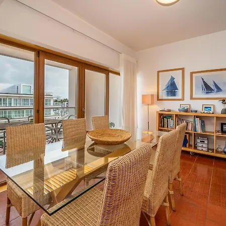 Floor With Marina Views #1993 * Lagos