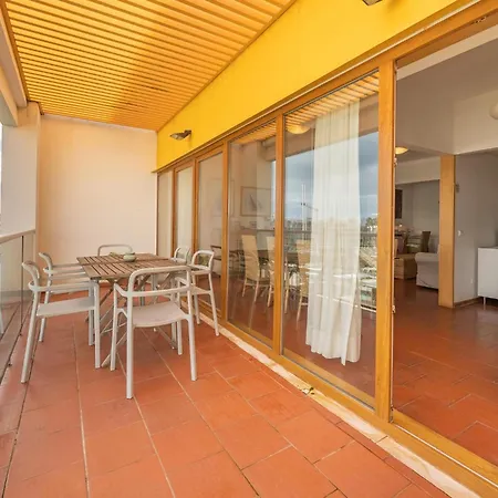 Floor With Marina Views #1993